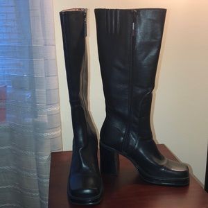 Tommy Hilfiger women’s tall black leather boots